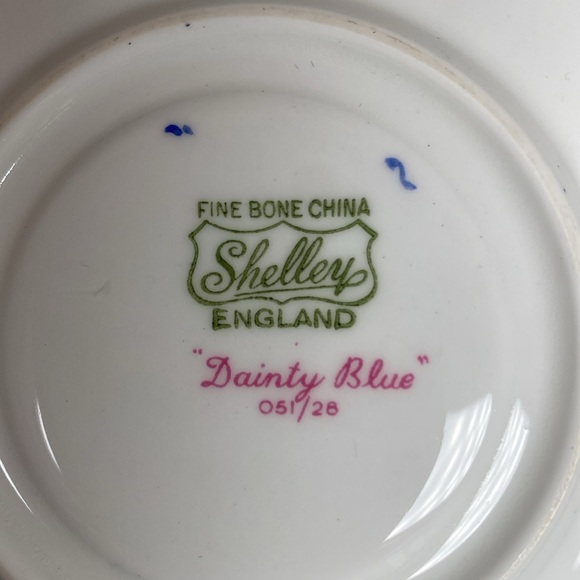 Shelley Dainty Blue Teacup and Saucer - Picture 6 of 6